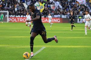 斯基拉：尤文正评估穆阿尼的未来，6千万欧买断或今夏另寻前锋