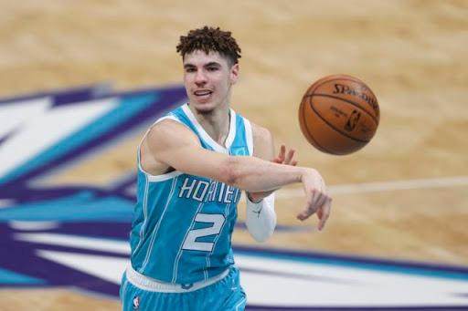 云开体育官网入口-鲍尔报销ROY悬念再起？重返季后赛黄蜂还能否圆梦？