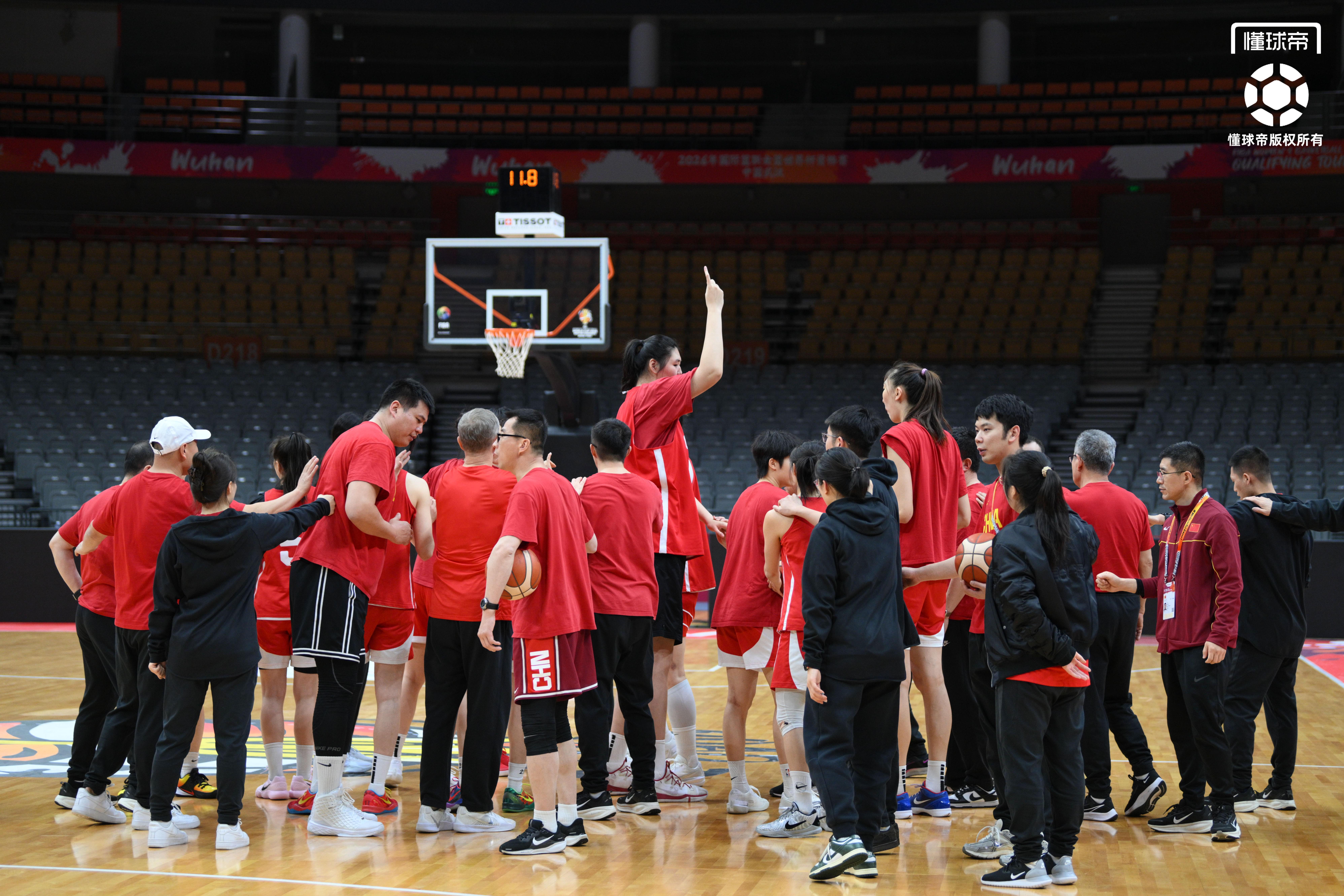 云开体育-中国女篮世预赛最后一练，王治郅到场观看&amp;amp;全队精神饱满