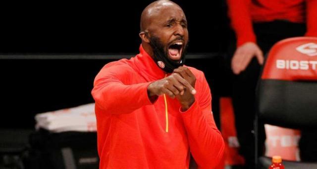 云开体育官网-老鹰战绩不达标教练背锅，谁要为此负更大责任？